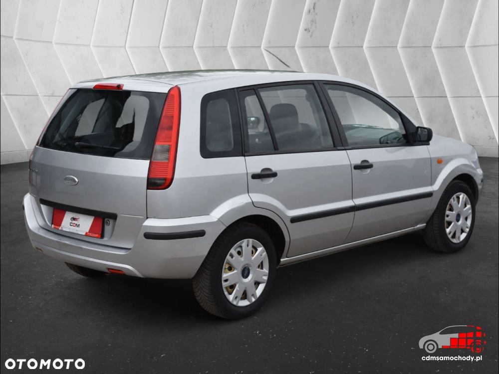 Ford Fusion - 10