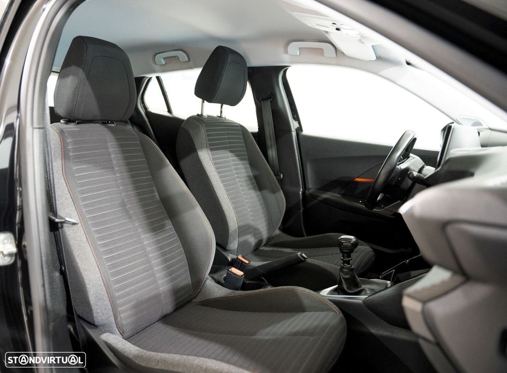 Peugeot 2008 1.2 PureTech Active Pack - 12