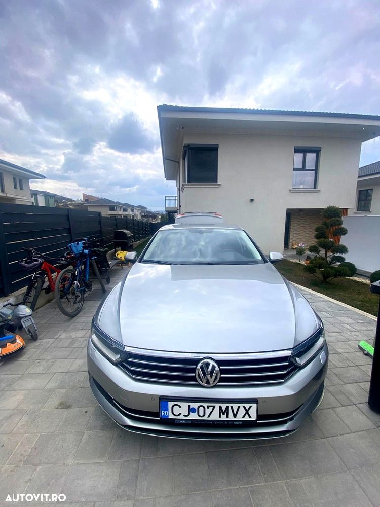 Volkswagen Passat 2.0 TDI DSG 4Motion Highline - 17