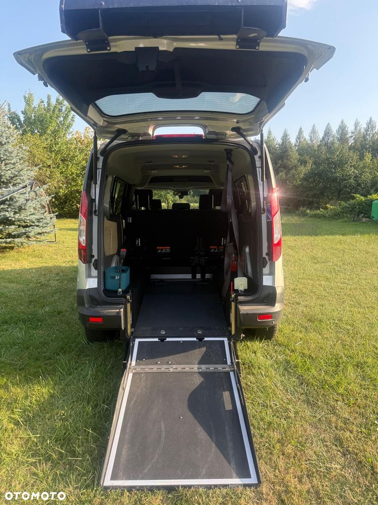 Ford Transit Connect - 10