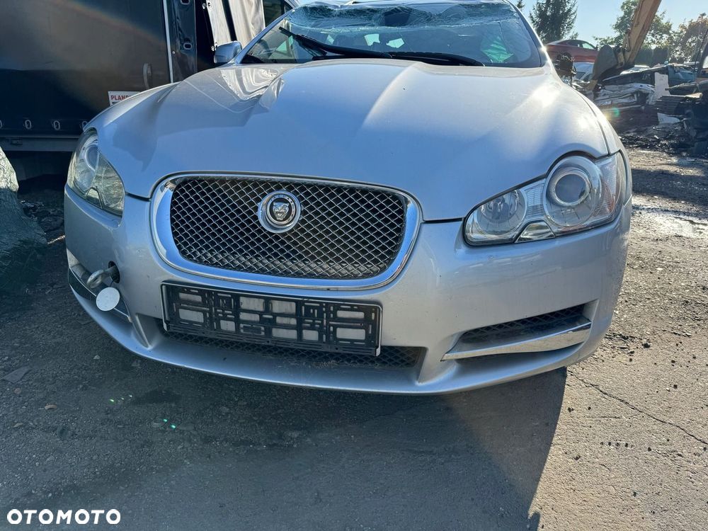 Jaguar XF 4,2 V8 08-14r przód kompletny xenon MEE Europa - 2