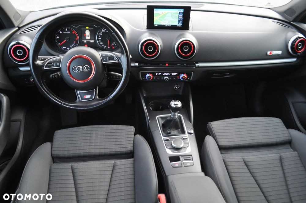 Audi A3 Limousine 2.0 TDI S line Sportpaket - 8