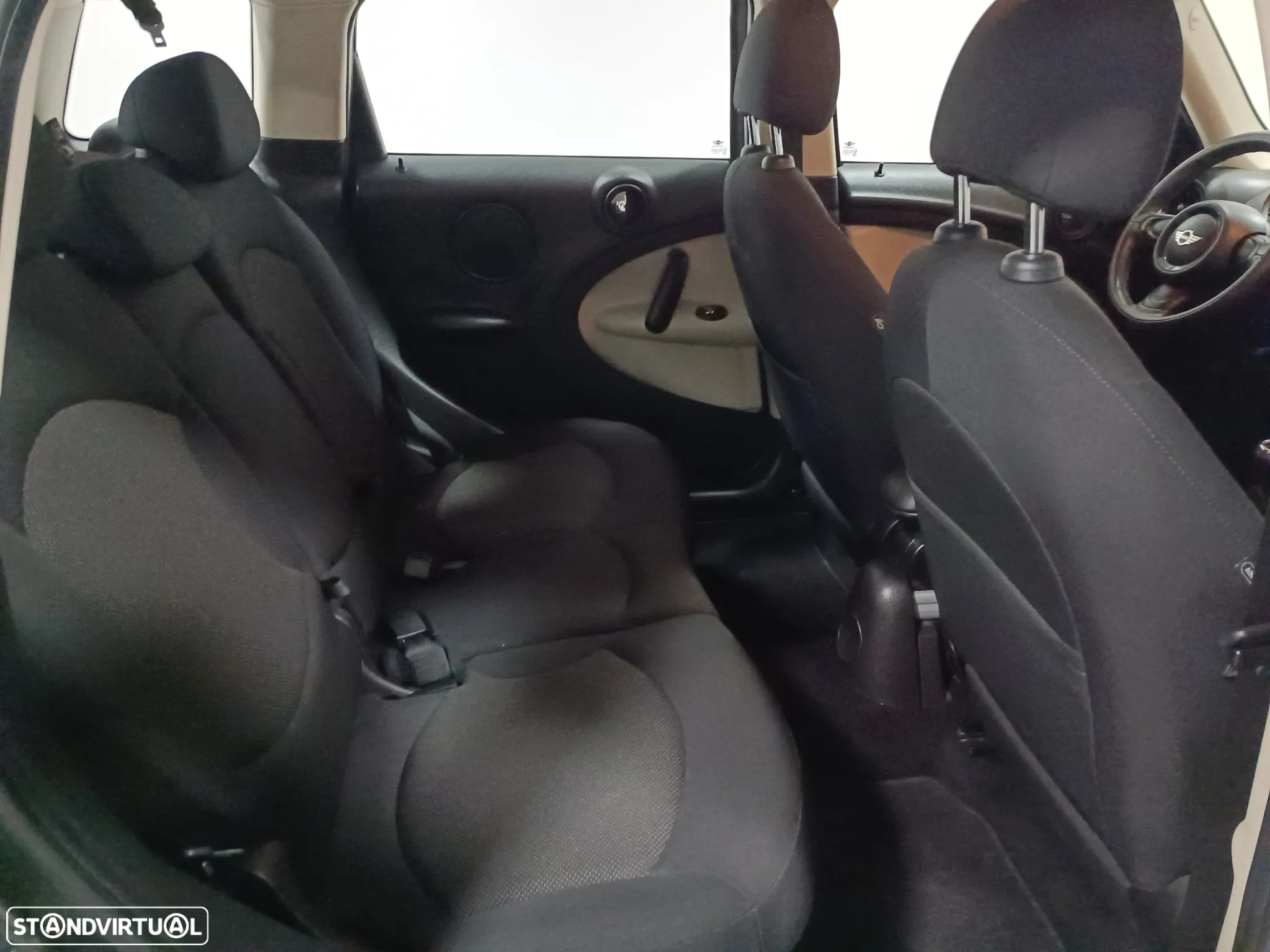 MINI Countryman One D - 17