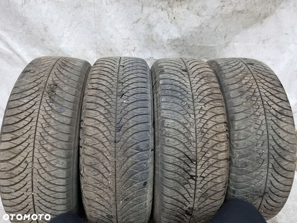 OPONA OPONY YOKOHAMA BLUEARTH-4S AW21 225/60 R18 6-7 MM - 2