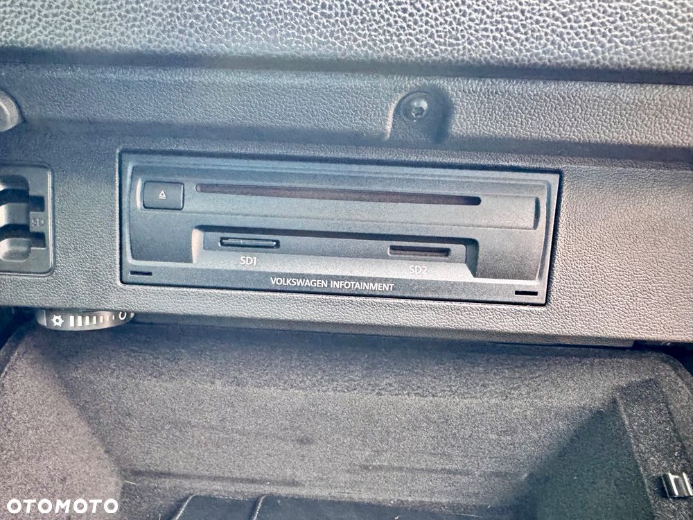 Volkswagen Passat 2.0 TDI SCR (BlueMotion Technology) DSG Highline - 25