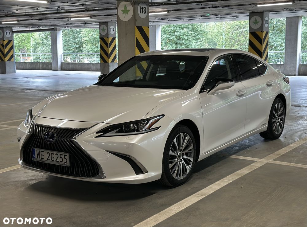 Lexus ES 300h Business Edition + - 1