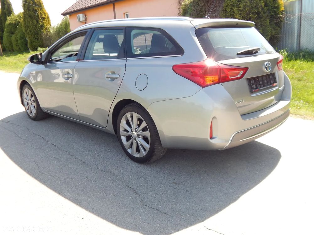 Toyota Auris - 8