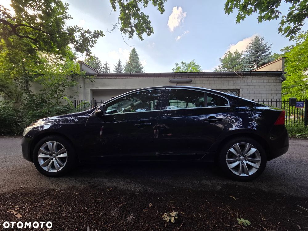 Volvo S60 D3 Drive-E Momentum - 22