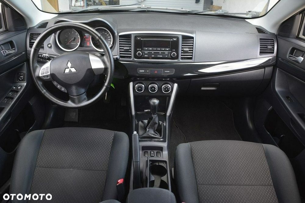 Mitsubishi Lancer 1.6 - 17