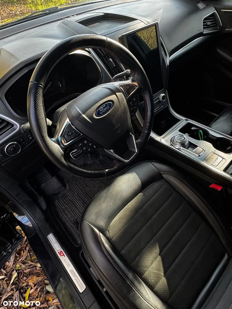 Ford Edge - 16
