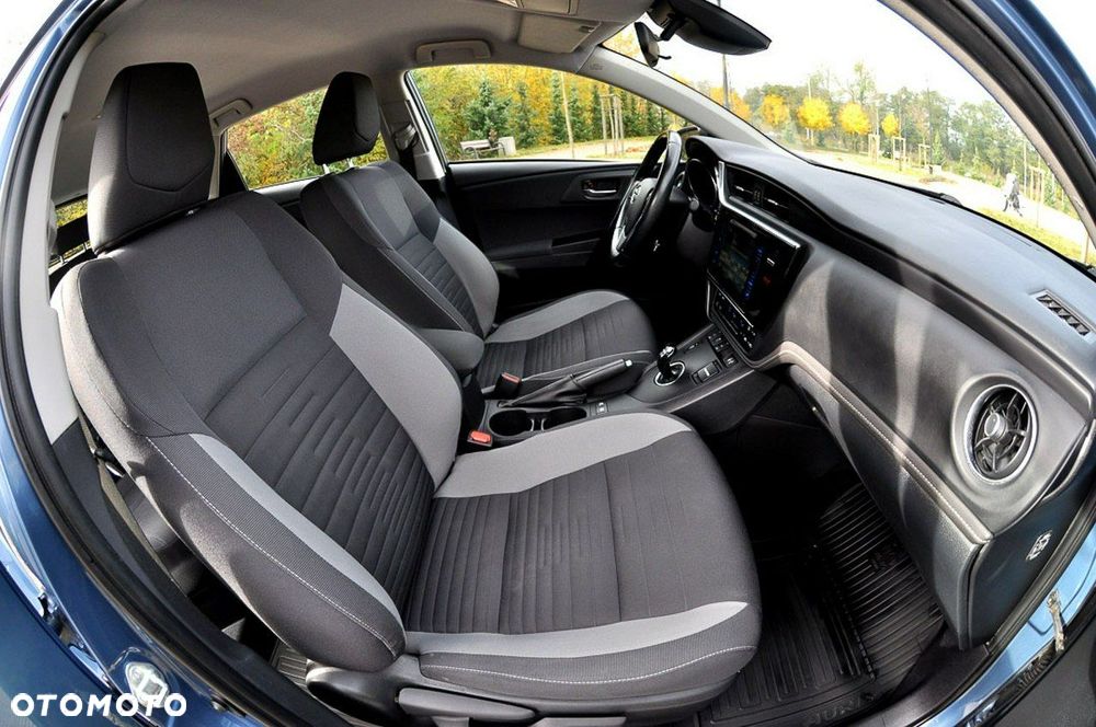 Toyota Auris - 8