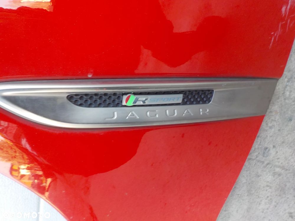 JAGUAR XE BŁOTNIK LEWY PRZÓD LEWY CARDERA RED - 4