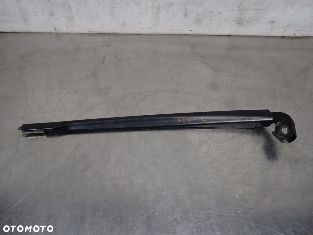 RAMIĘ WYCIERACZKI PRZÓD LEWE SEAT LEON II 1P0955409A
