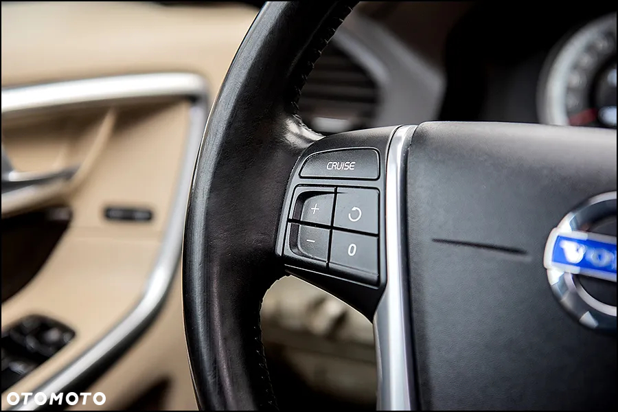 Volvo XC 60 D4 Edition Pro - 19