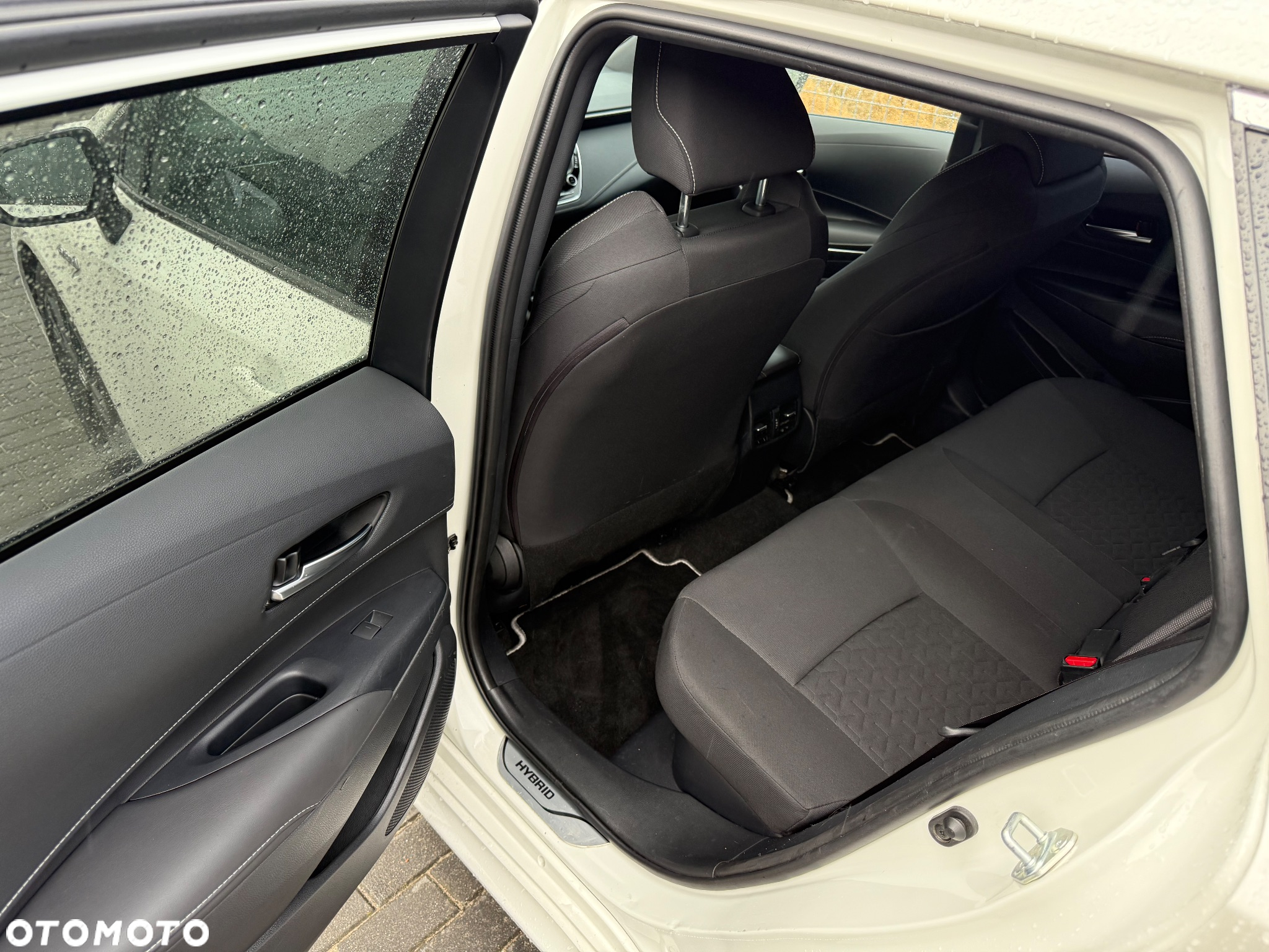 Toyota Corolla 1.8 Hybrid Active - 10