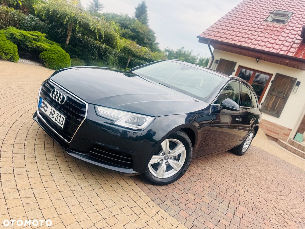 Audi A4 Avant 35 TDI S tronic design - 27