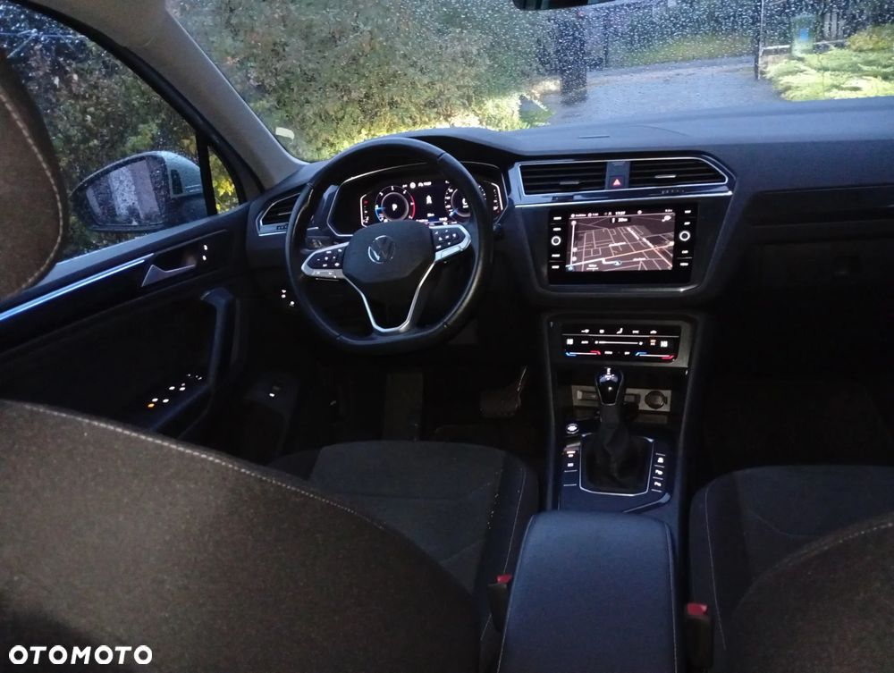 Volkswagen Tiguan - 24