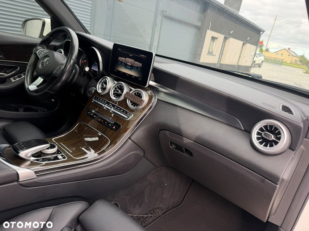 Mercedes-Benz GLC 220 d 4Matic 9G-TRONIC - 11