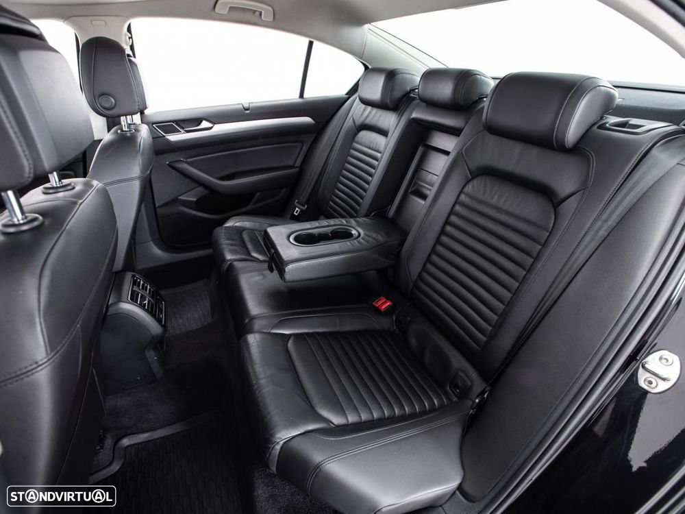 VW Passat - 11