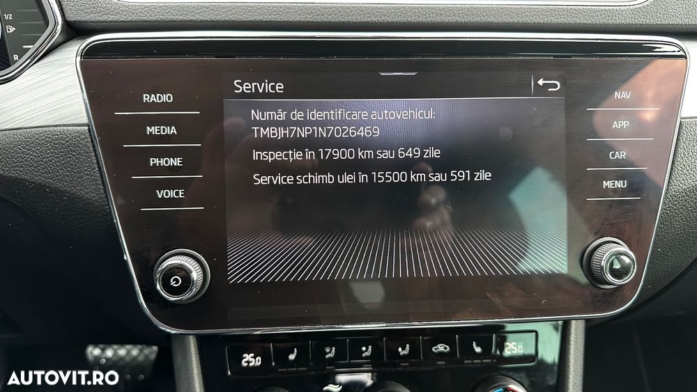 Skoda Superb Combi 2.0 TDI DSG Premium Edition - 34