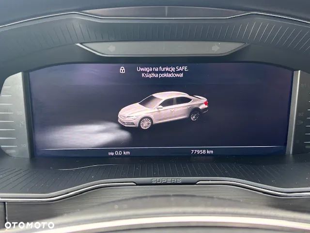 Skoda Superb 2.0 TDI SCR Style DSG - 38