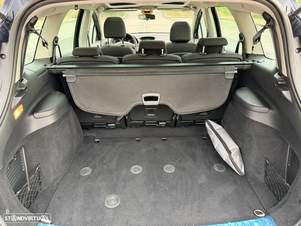 peugeot 308-sw ver-1-6-hdi-premium-cvm6 - 23