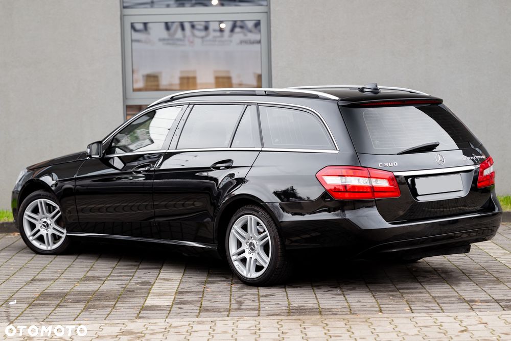 Mercedes-Benz Klasa E 300 BlueTEC HYBRID 7G-TRONIC Avantgarde - 12