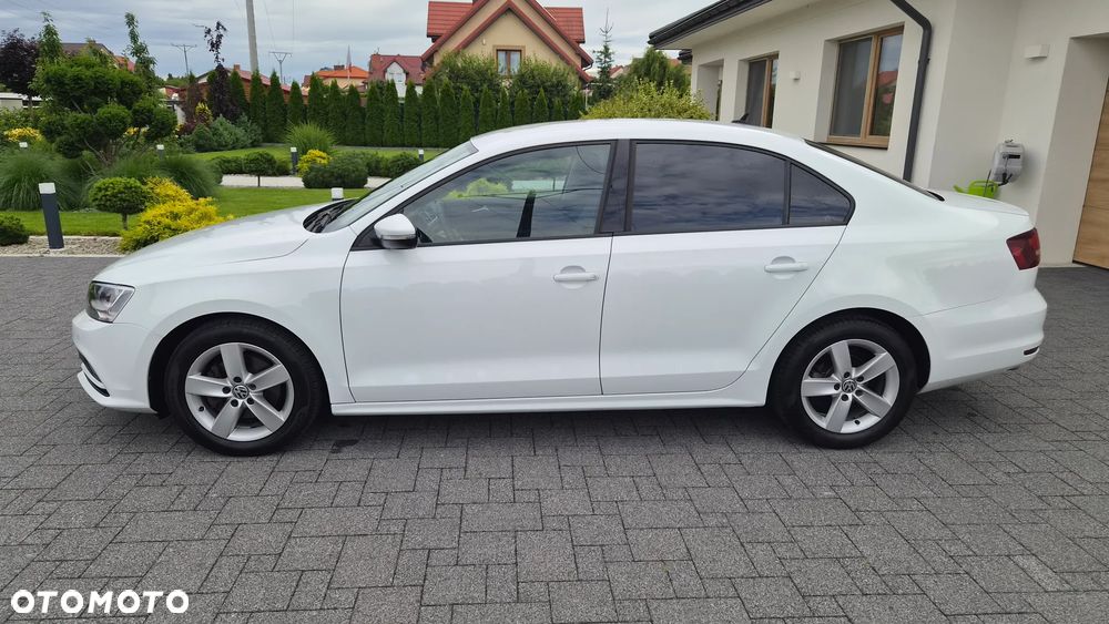 Volkswagen Jetta 2.0 TDI DPF BMT Comfortline - 23