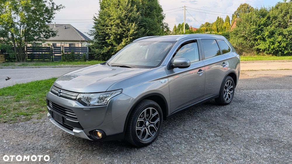 Mitsubishi Outlander 2.0 4WD Top - 1