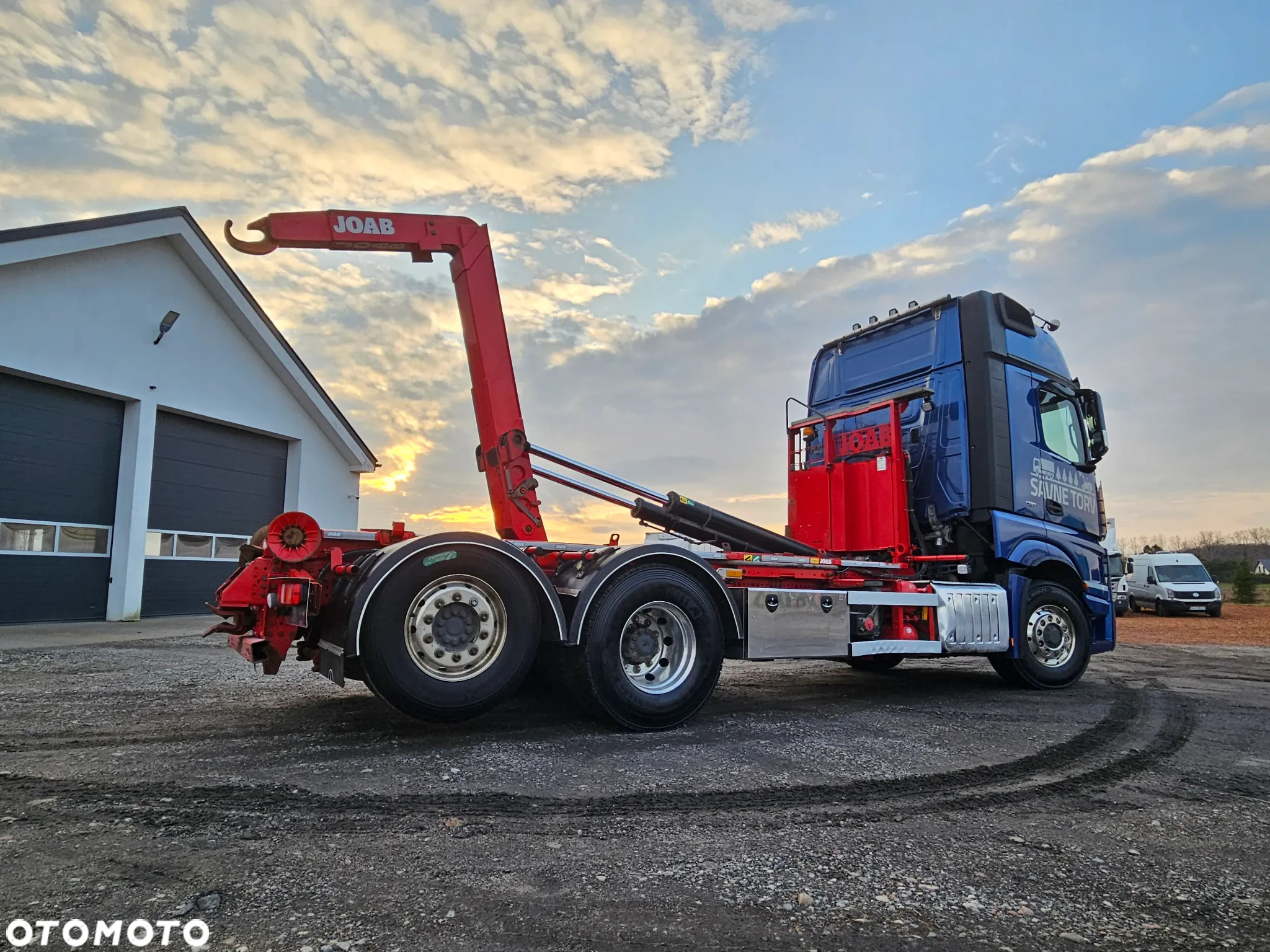 Mercedes-Benz Actros - 32