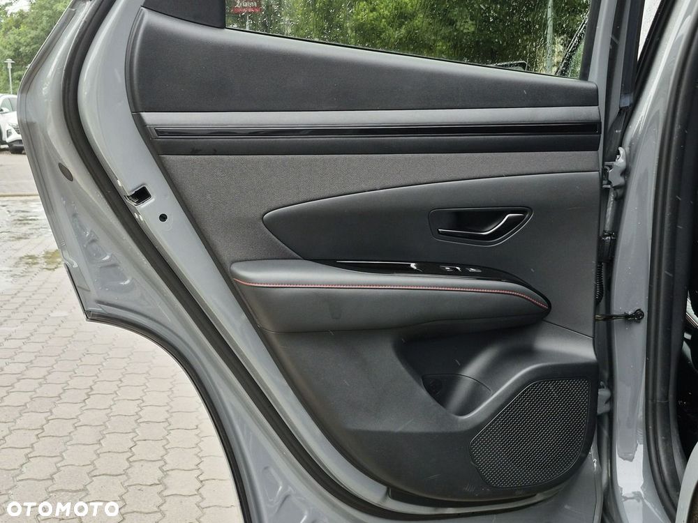 Hyundai Tucson 1.6 T-GDi HEV Modern 2WD - 22