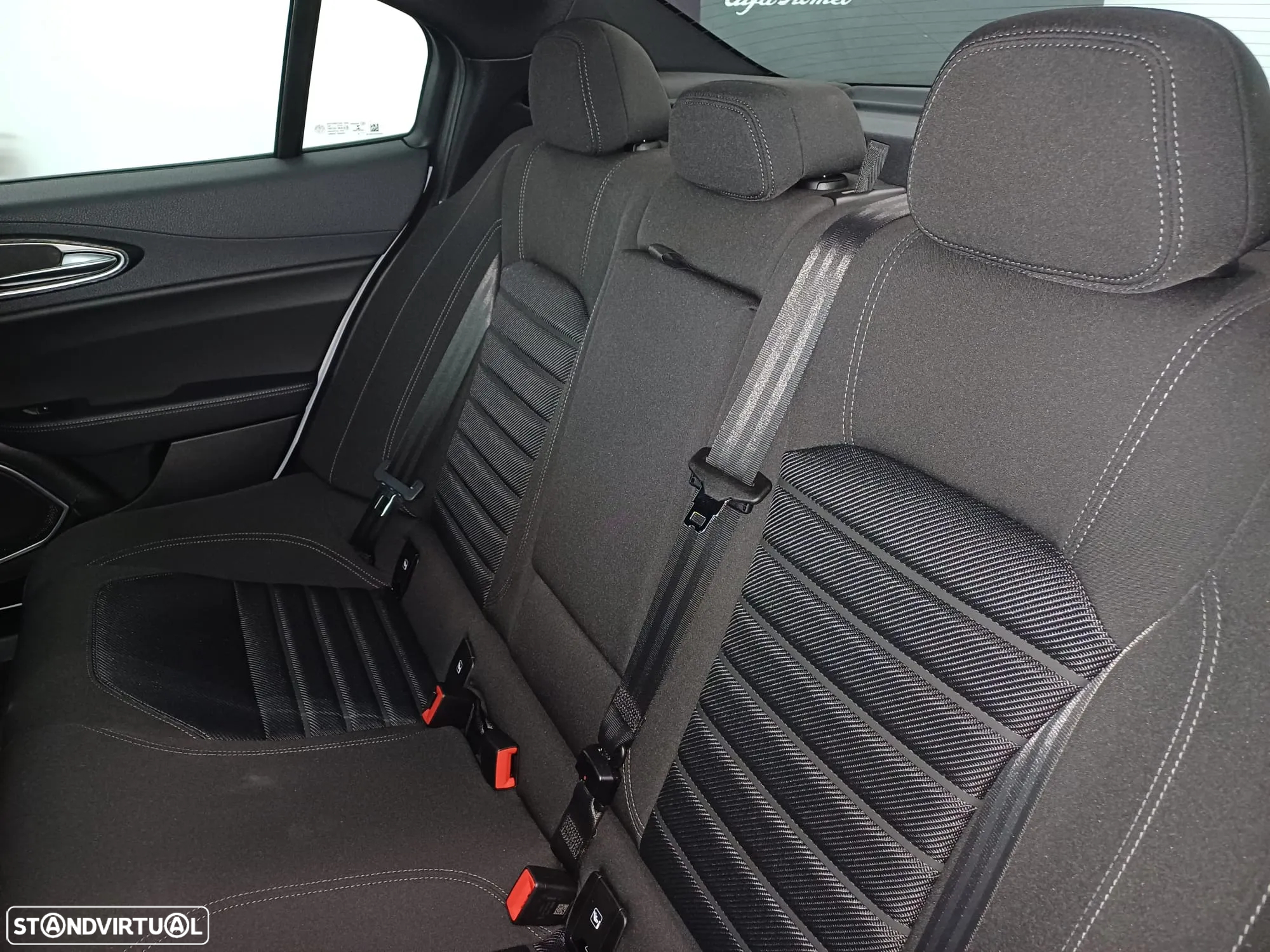 Alfa Romeo Giulia 2.2 D Super AT8 - 26