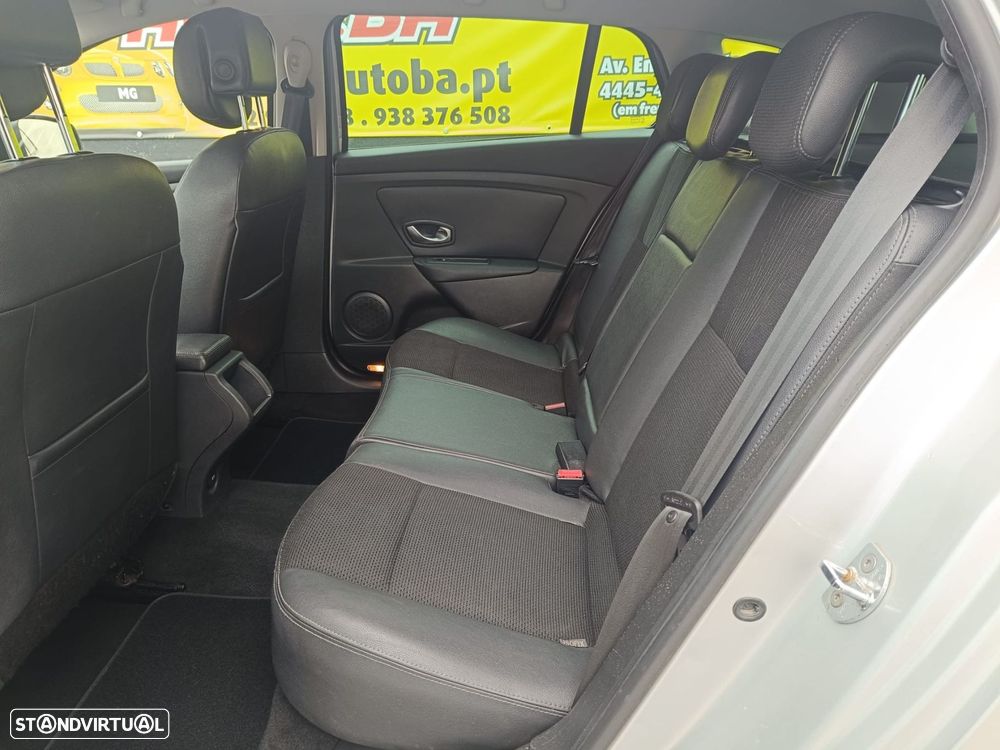Renault Mégane Break 1.5 dCi Dynamique S - 11