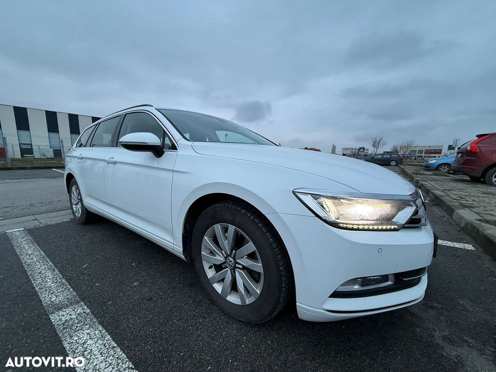 Volkswagen Passat 2.0 TDI SCR DSG Comfortline - 2