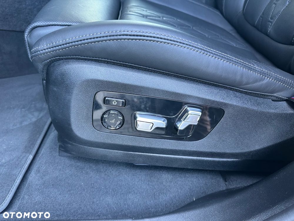 BMW X7 M60i xDrive mHEV sport - 13