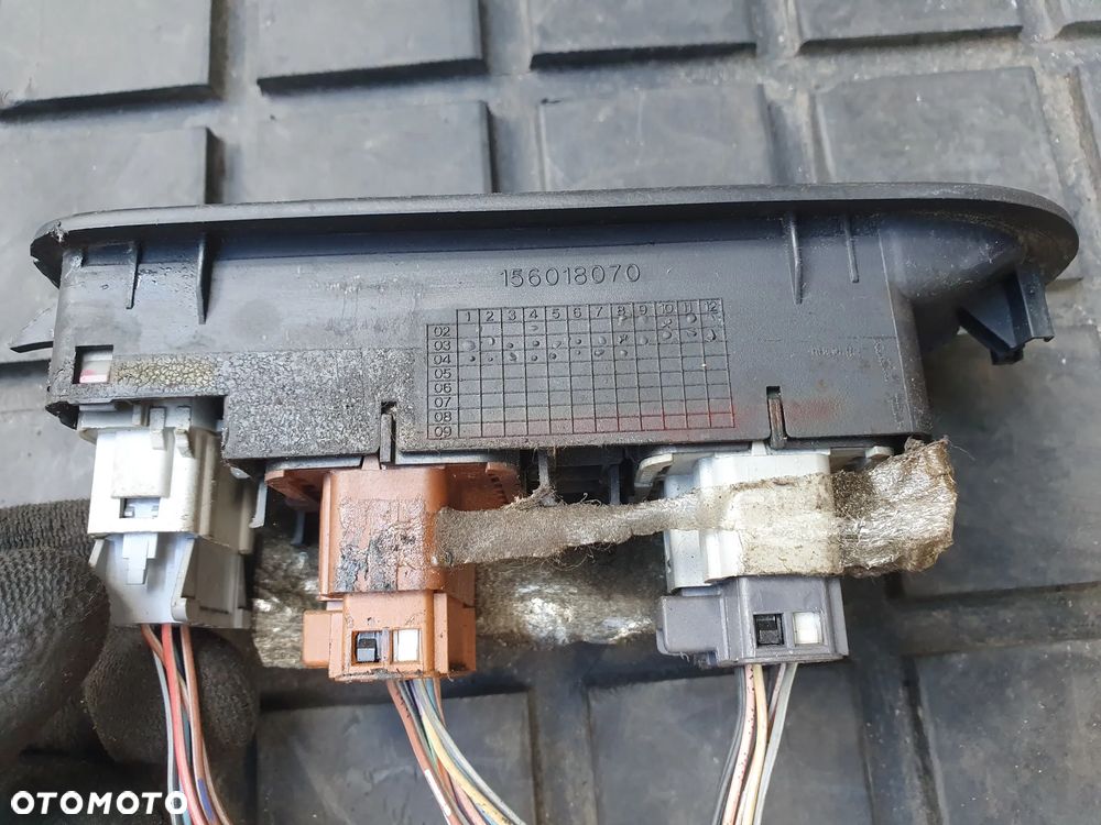 RENAULT SCENIC II PANEL STEROWANIA PRZEDNI PRZEŁĄCZNIK SZYB KIEROWCY LEWY PRZÓD 156018070 - 2