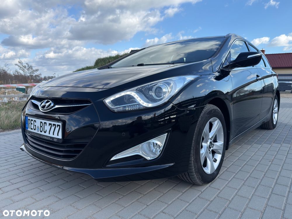 Hyundai i40 i40cw 1.7 CRDi Fifa World Cup Edition - 2