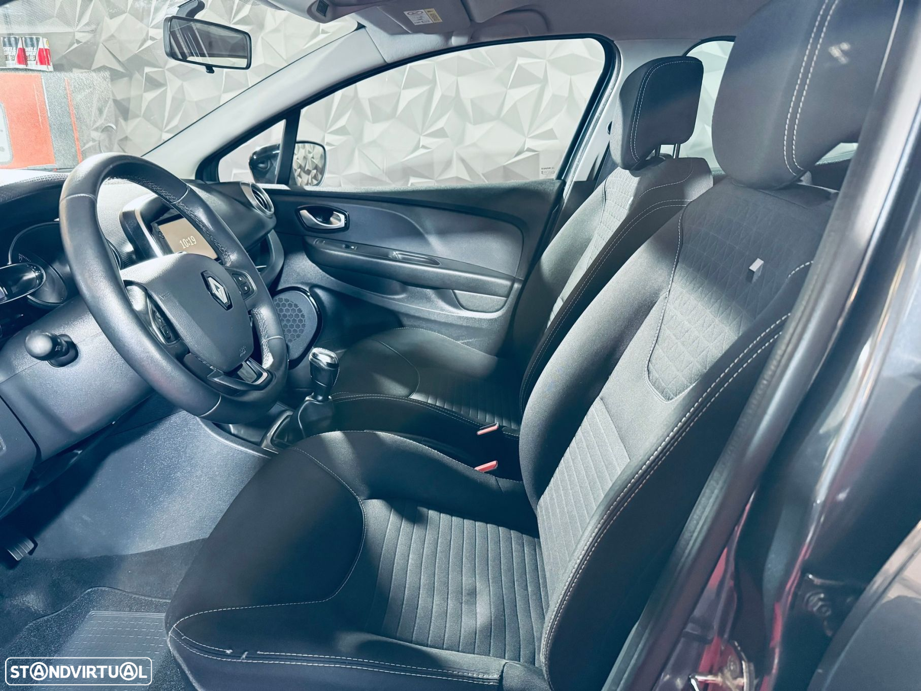 Renault Clio 1.5 dCi Limited - 19