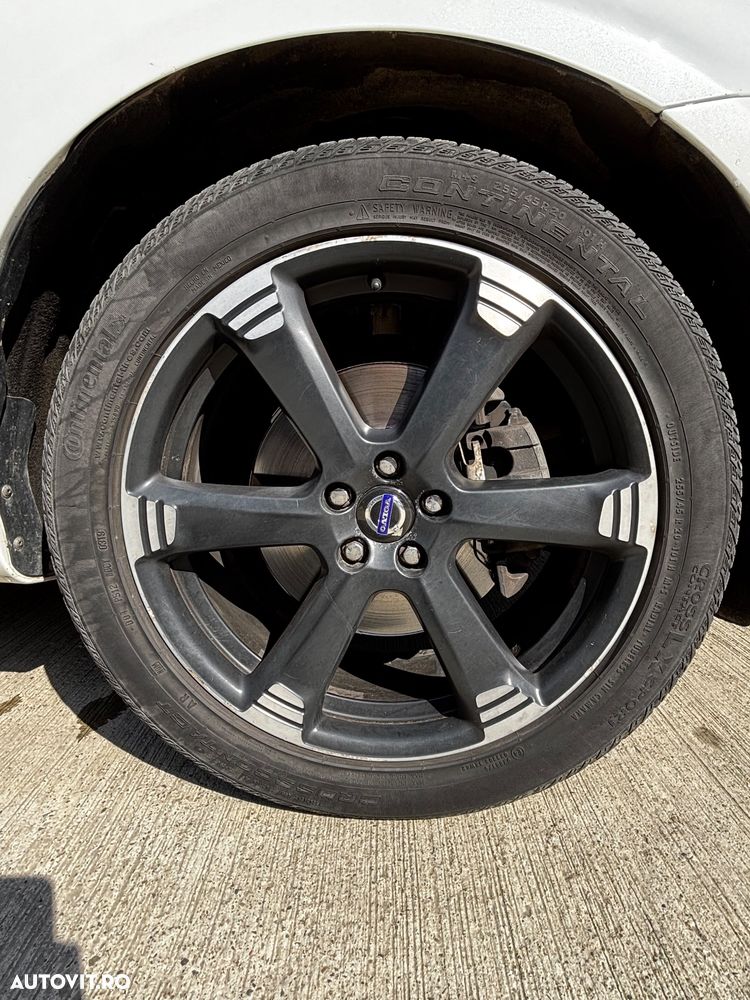 Volvo XC 60 D5 AWD Geartronic Momentum - 10