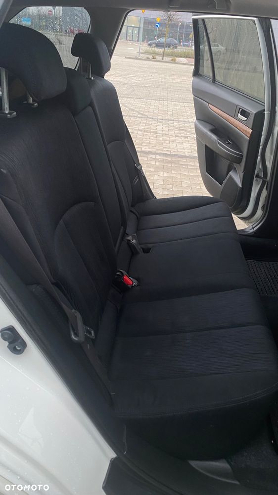 Subaru Legacy 2.0D Active - 18