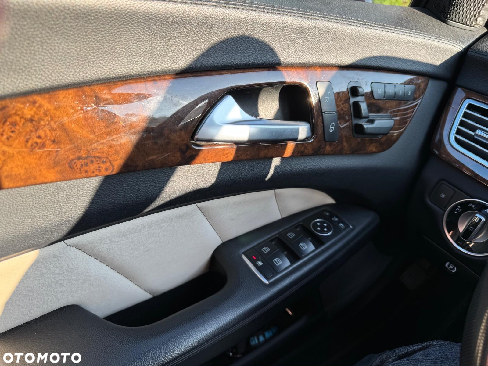 Mercedes-Benz CLS - 16