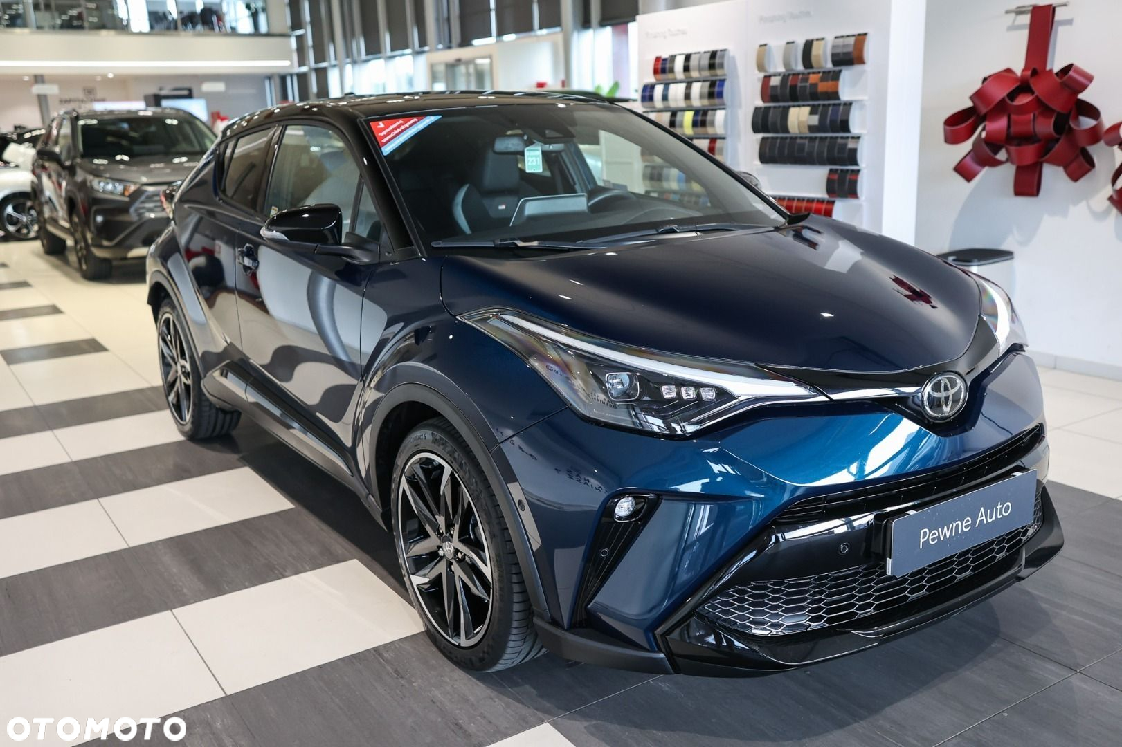 Toyota C-HR - 4