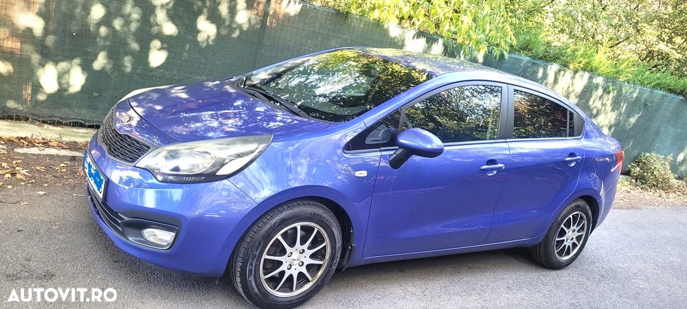Kia Rio - 7