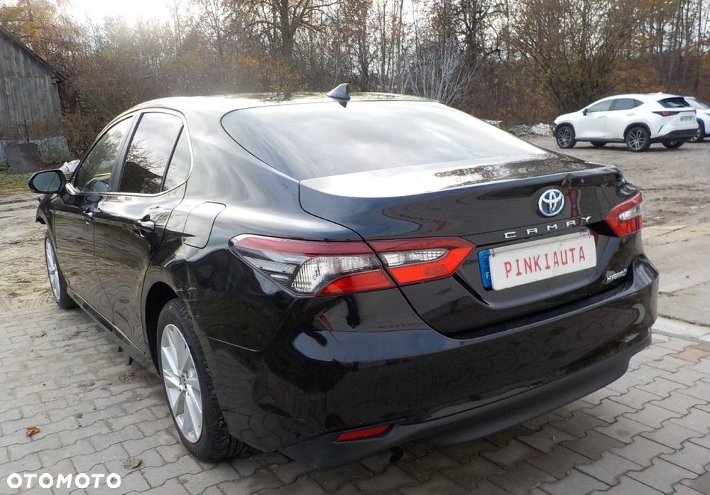 Toyota Camry - 13