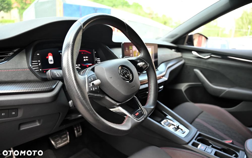 Skoda Octavia 2.0 TDI RS DSG - 25