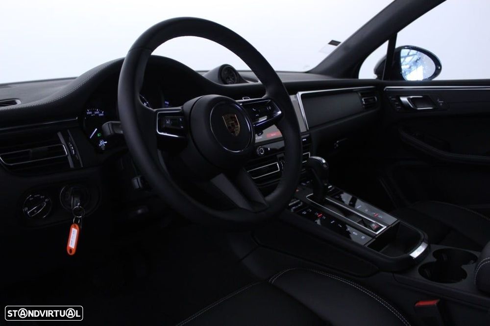 Porsche Macan Standard - 22