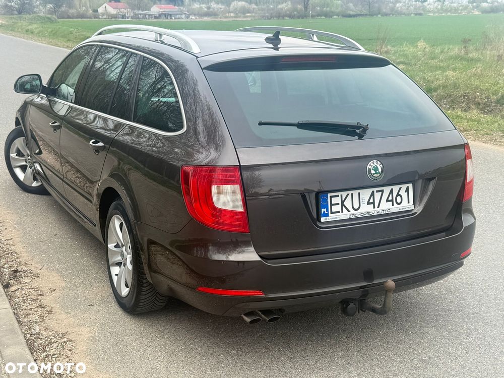 Skoda Superb 1.6 TDI GreenLine - 12