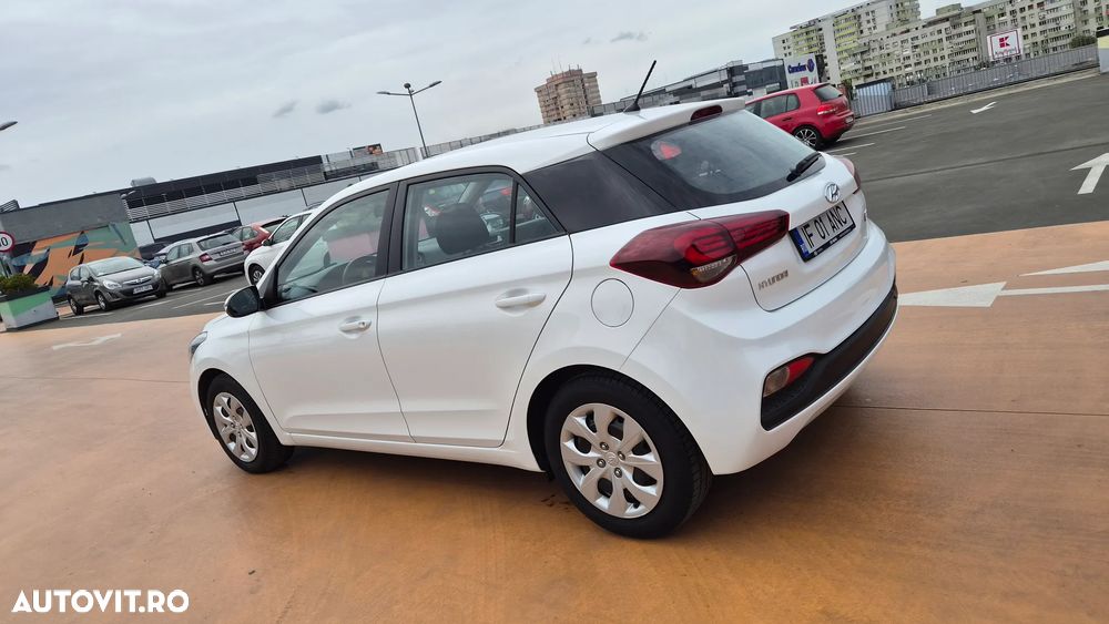 Hyundai i20 1.25 84CP M/T Comfort - 38
