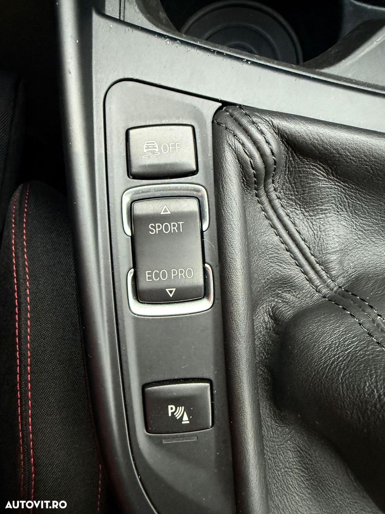 BMW Seria 1 116i - 32