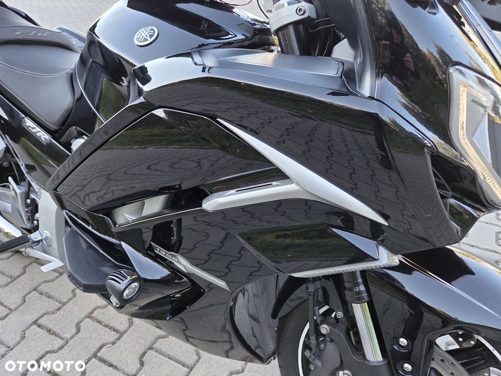 Yamaha FJR - 18
